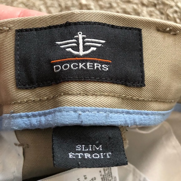 Dockers Signature Khaki Pants - Picture 4 of 4
